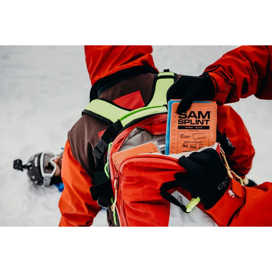 SAM Splint Svart Medium 18" / 45 cm