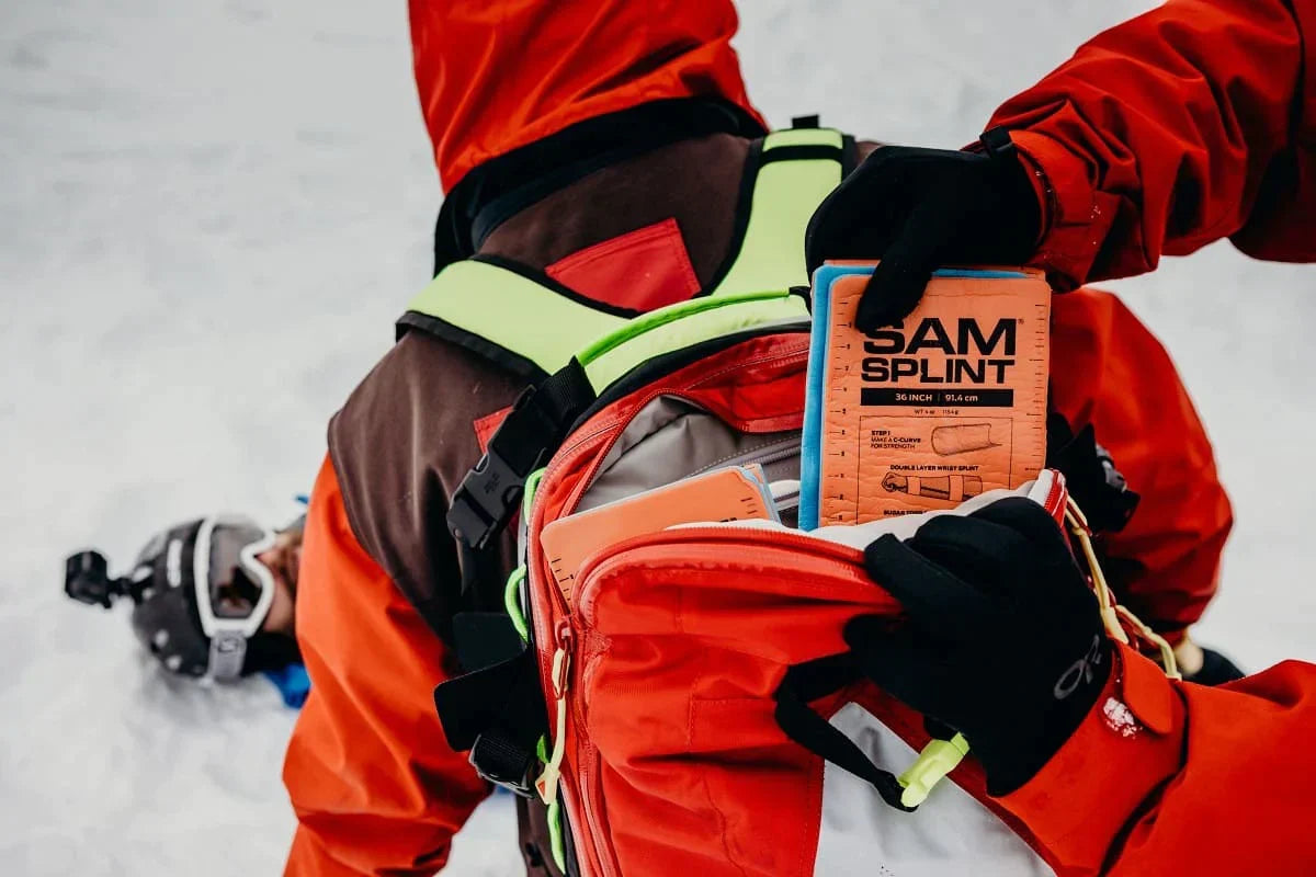 SAM Splint Svart Medium 18" / 45 cm